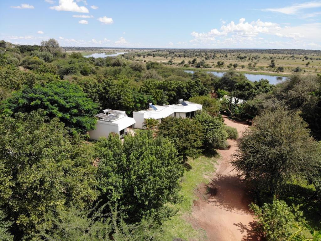 Tambuti Lodge Rundu Exterior photo