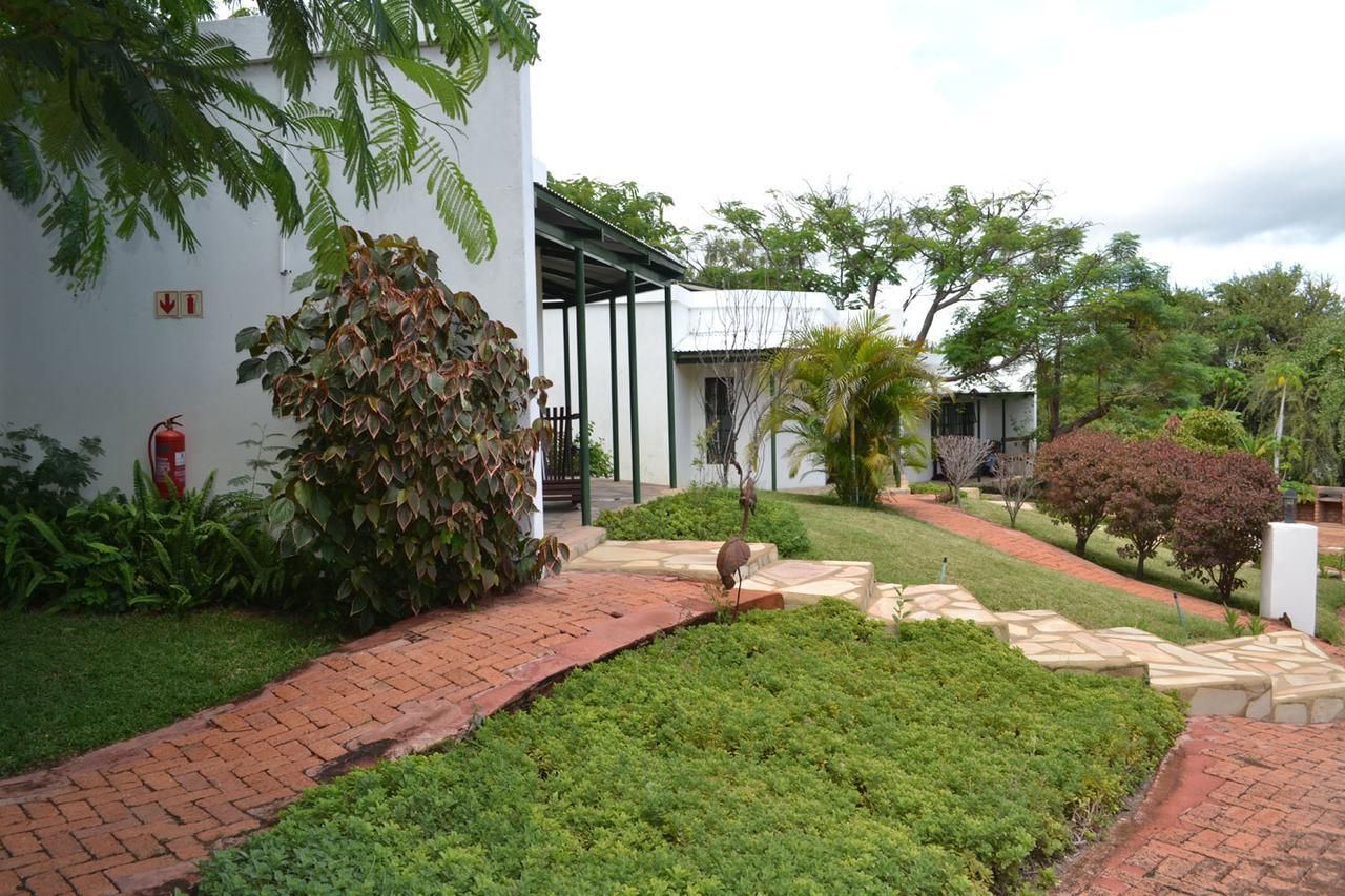 Tambuti Lodge Rundu Exterior photo
