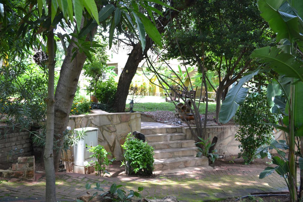 Tambuti Lodge Rundu Exterior photo